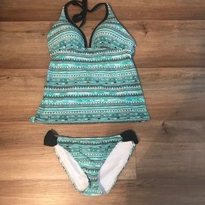 2-piece swim suit